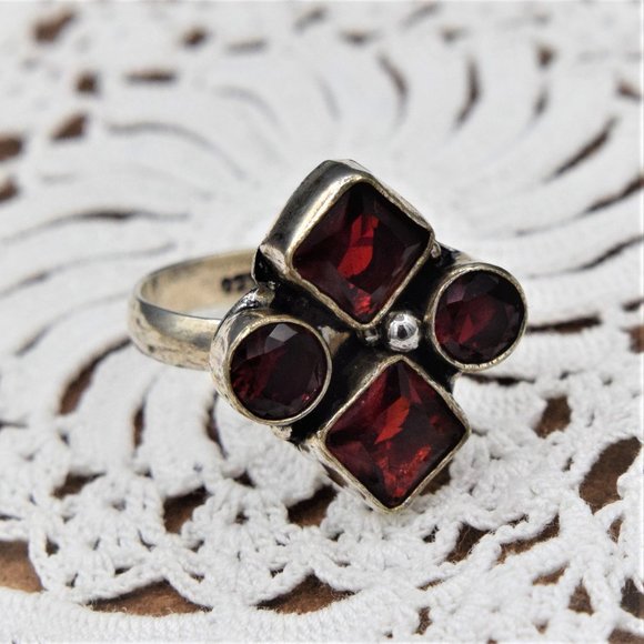 Vintage Ring Ruby Red Art Glass 925 Sterling Artisan Made - Picture 1 of 7